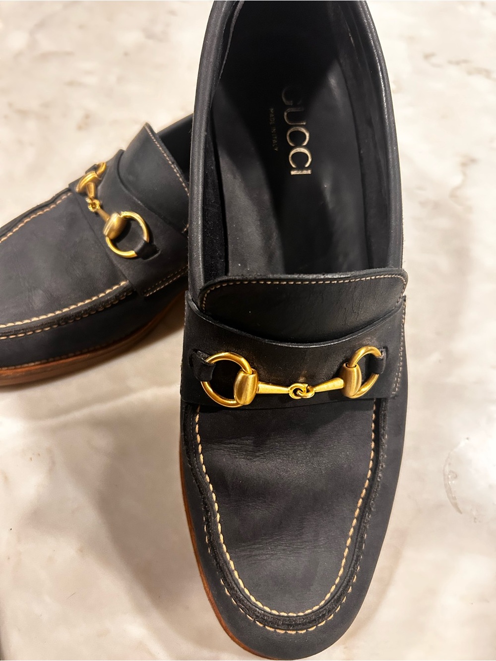 Gucci vintage Navy Leather Bit Loafers with Gold Hardware - Picture 2 of 15